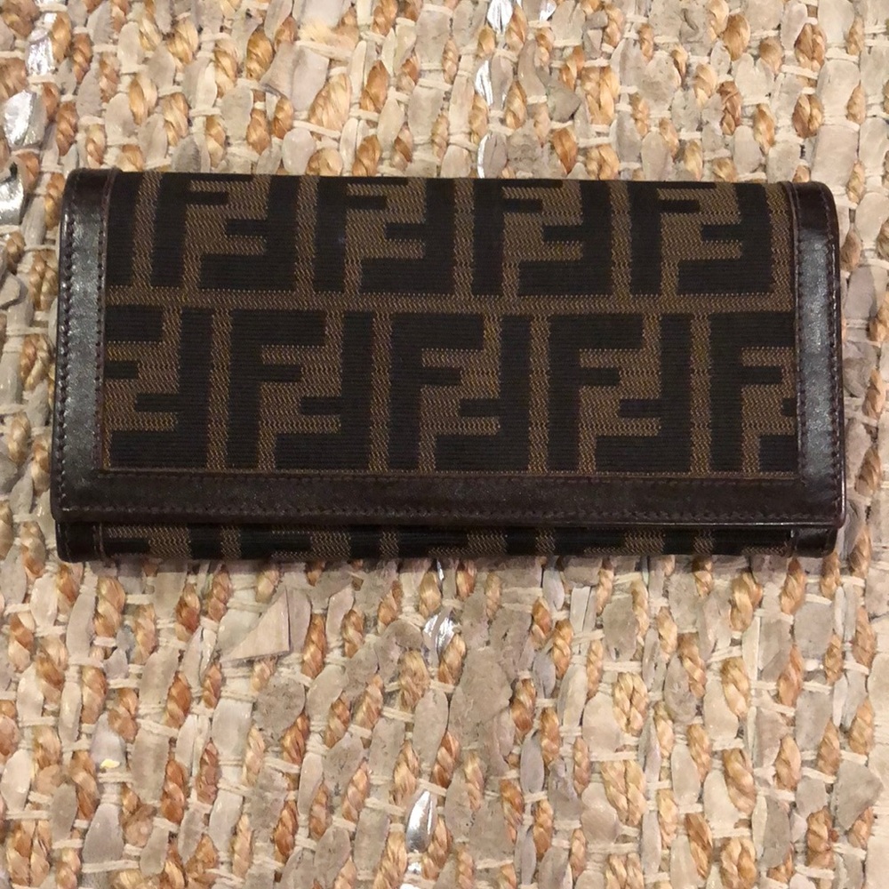 Fending Brown Zucca Wallet